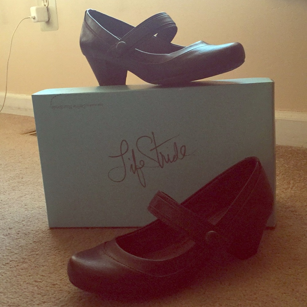 Lifestride Dark brown shoes “Ready” 7.5 M